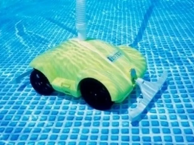 pultiore per piscina