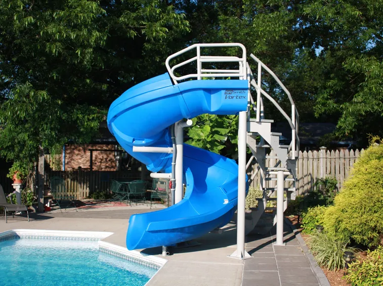 scivolo piscina