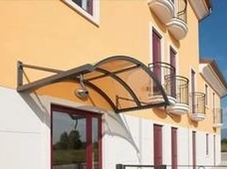 pensilina in alluminio