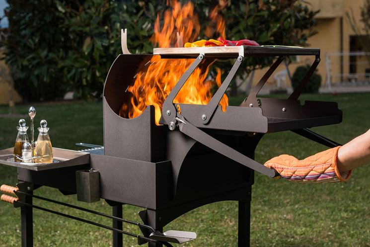 Barbecue in pietra lavica