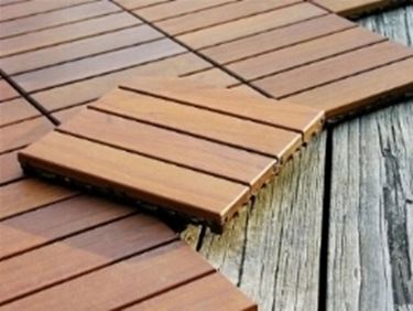 Posa pavimenti per esterni pavimenti per esterno Pavimento in legno fai da te